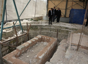 Yavuz Sultan Selim Camii haziresinde bulunan Şah Sultan Türbesi