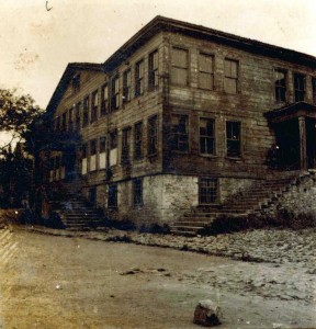 1944 yılında çekilen fotoğrafta yapının kullanılmadığı anlaşılıyor