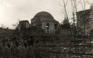 16. Yüzyıl yapısı Muhtesip Karagöz Camii'nin yerinde günümüzde İBB Personel otoparkı ve Arkeoloji Parkı yer alıyor...